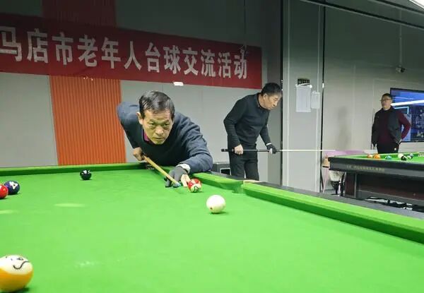 2025年驻马店市老年人台球交流活动在上蔡县举行