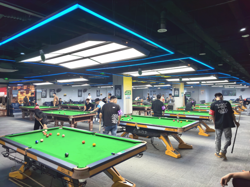 “熊猫球社·风起郑州·台球联赛”战况出炉，郑州财经学院店斩获冠军！