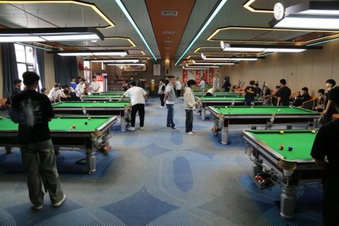 一桌难求…… 赵心童夺冠催生郑州台球热