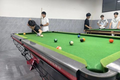 一杆定乾坤！颍河高中第一届“校长杯” 台球锦标赛
